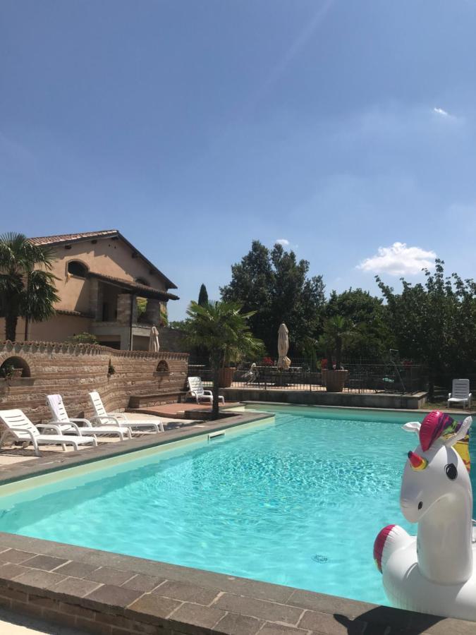 Residenza Le Querce Bilocale Villa Fossato di Vico Екстериор снимка